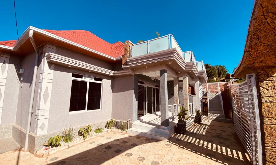 WhatsApp Image 2025-12-26 at 04.33.41 (1)